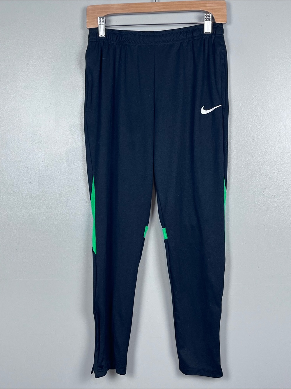 Nike Women's Dri-FIT Academy Pro Black Soccer Pants DH9273 Size M; Activewear